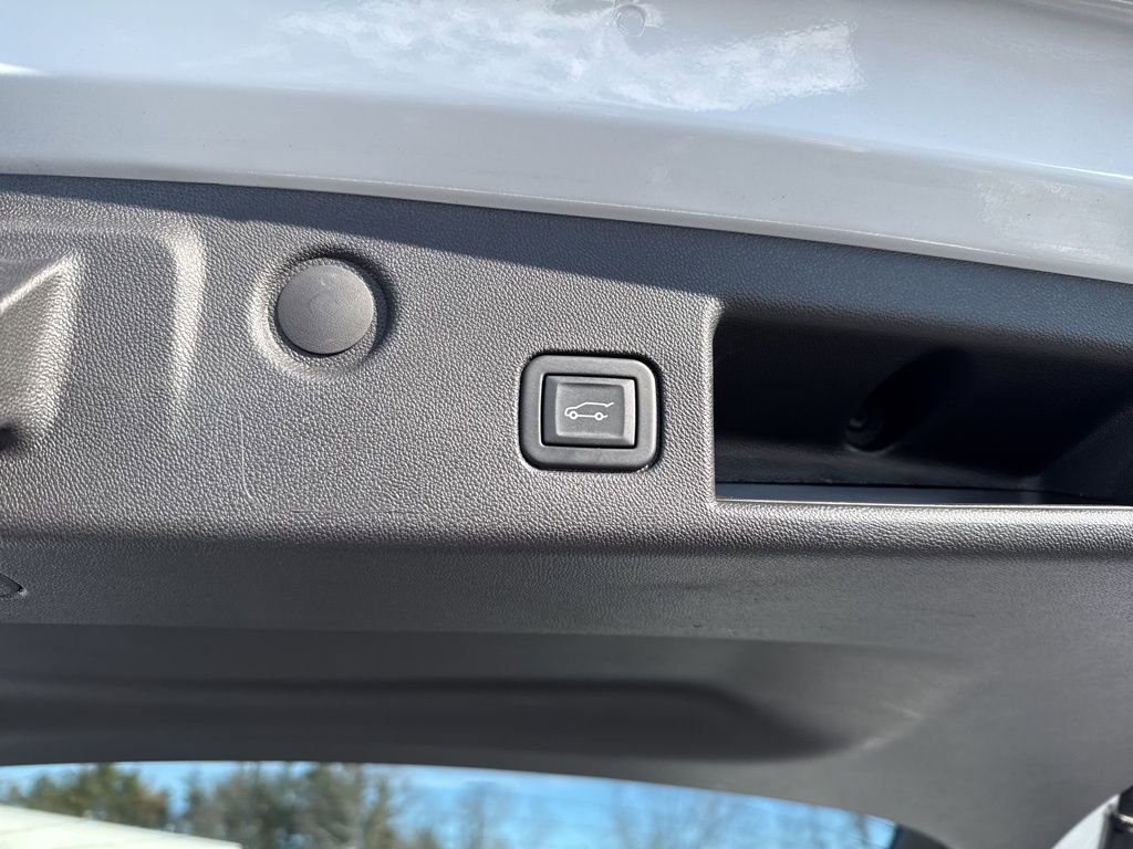 Used 2024 Chevrolet Equinox LT image 6