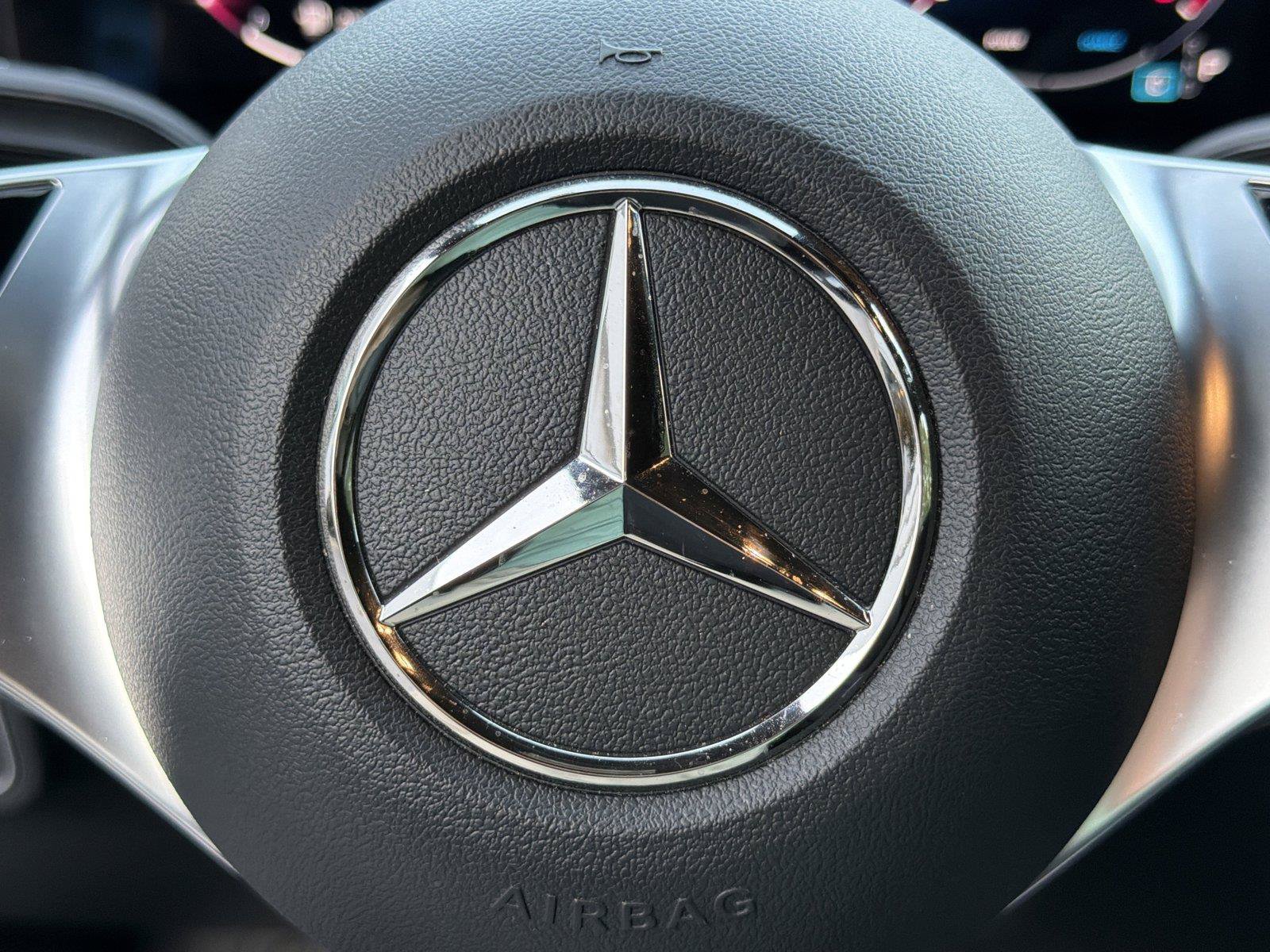 Used 2025 Mercedes-Benz GLA 250 4MATIC image 24