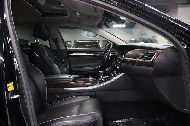 Used 2017 Genesis G90 5.0 Ultimate image 25