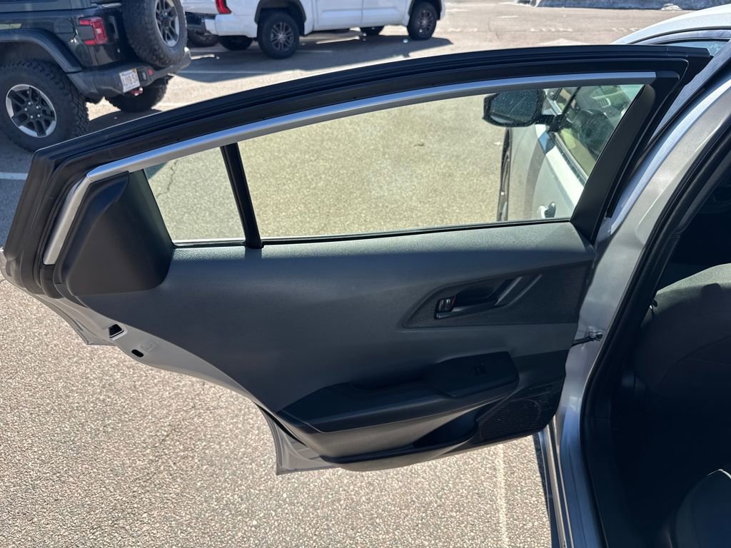 Used 2024 Toyota Prius LE image 32