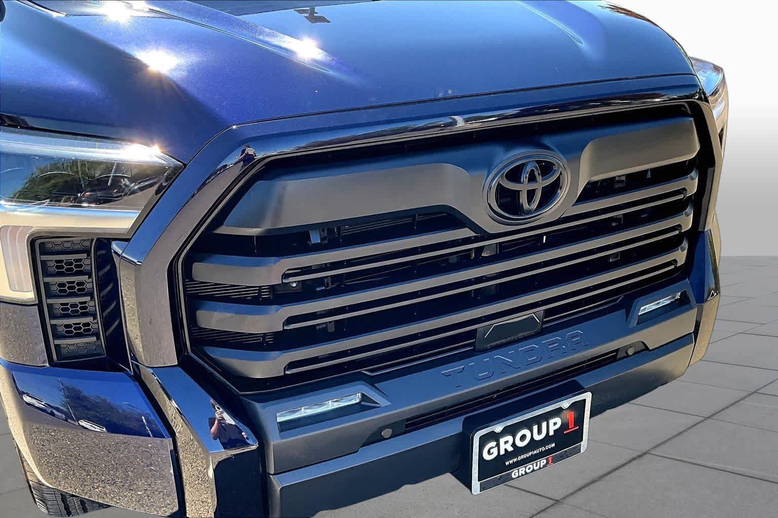 Used 2023 Toyota Tundra SR5 w/ SR5 Convenience Package AWD/4WD image 29