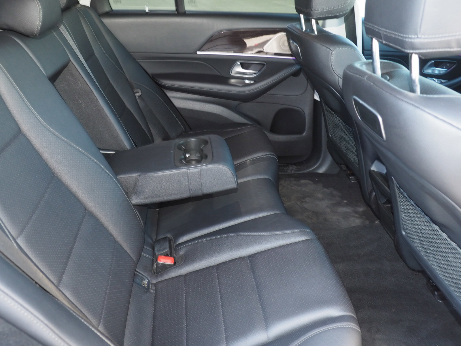 Used 2020 Mercedes-Benz GLE 450 4MATIC w/ Premium Package image 18