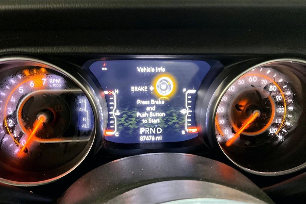 Used 2019 Jeep Wrangler Unlimited Sahara image 18