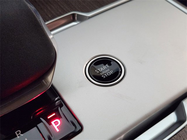 New 2026 Land Rover Range Rover SE image 19