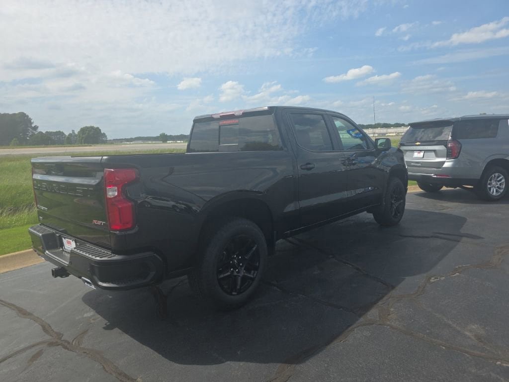 New 2026 Chevrolet Silverado 1500 RST w/ RST All Star Premium Package AWD/4WD image 5