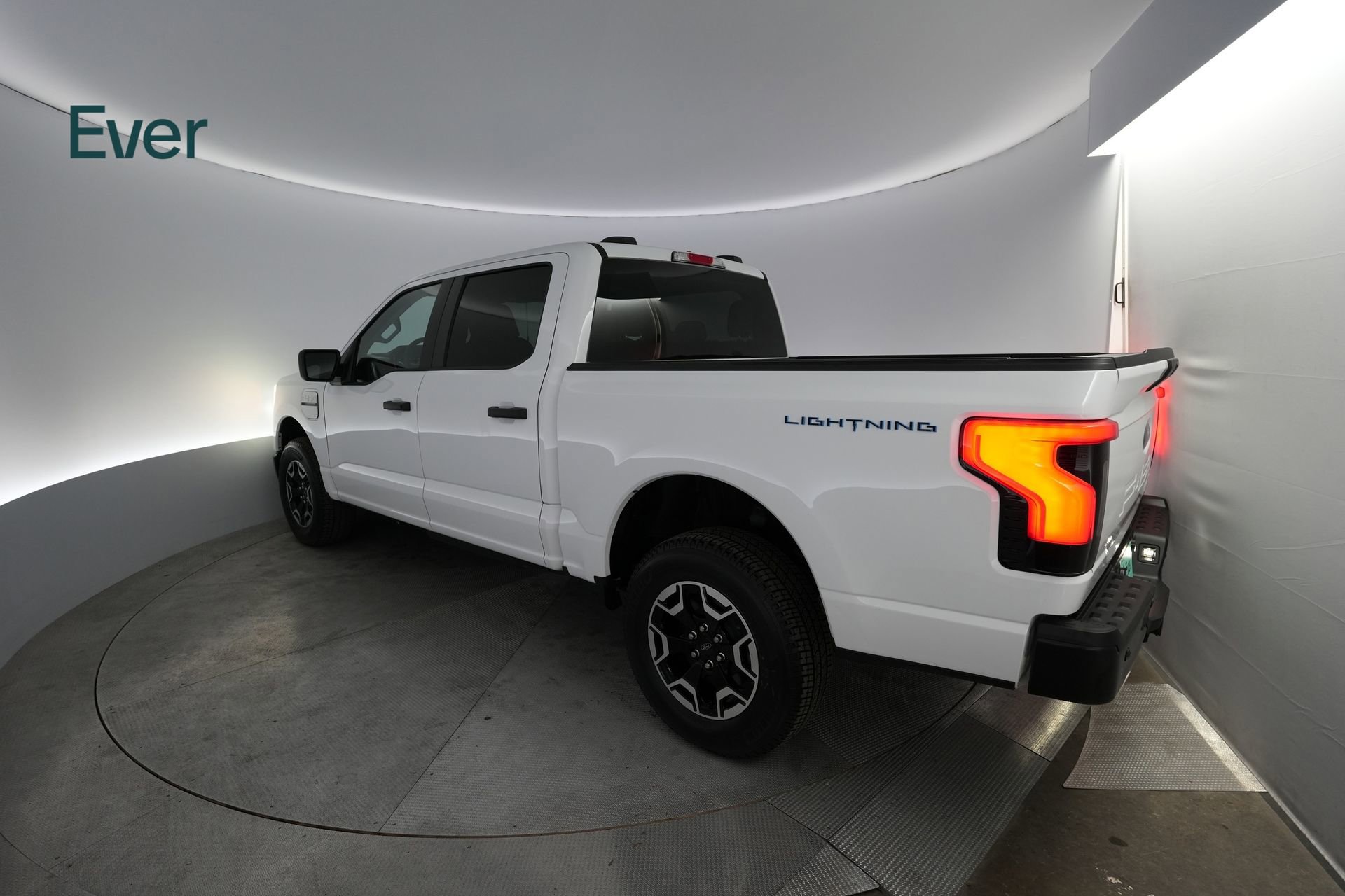 Used 2023 Ford F150 Lightning Pro image 3