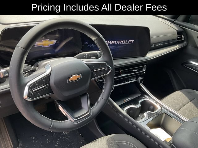 Certified 2025 Chevrolet Traverse LT FWD image 10