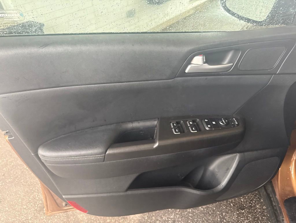 Used 2017 Kia Sportage EX w/ EX Premium Package FWD image 8