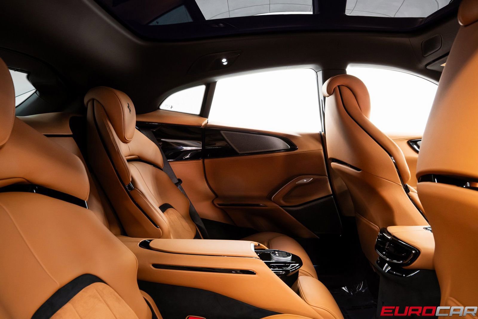 Used 2025 Ferrari Purosangue AWD/4WD image 44
