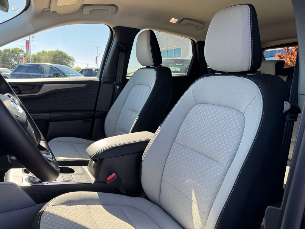 New 2026 Ford Escape Active image 27