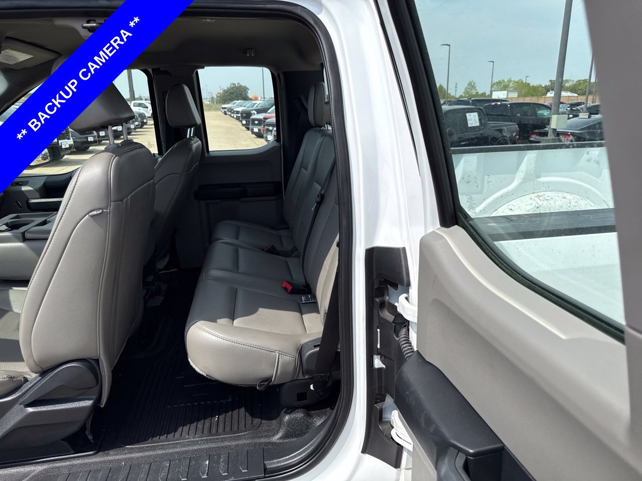 Used 2022 Ford F250 XL w/ Power Equipment Group RWD image 6