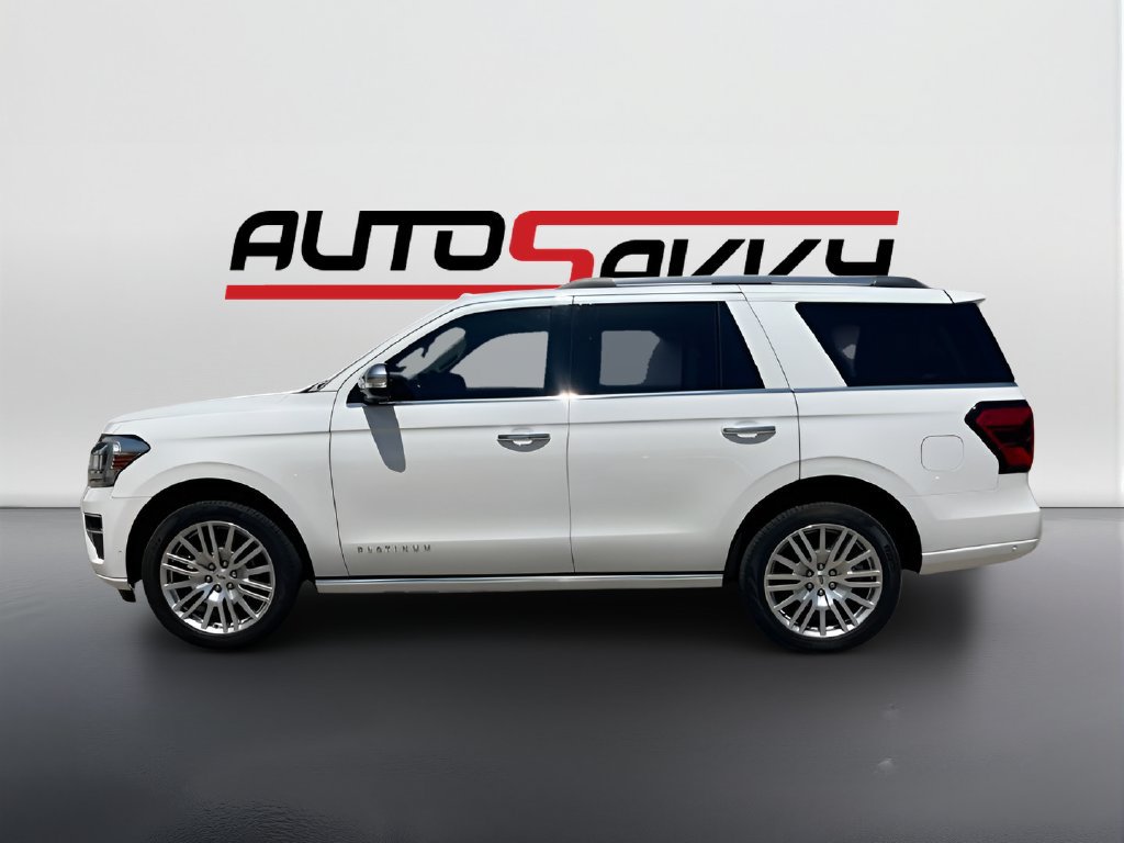 Used 2024 Ford Expedition Platinum RWD image 4