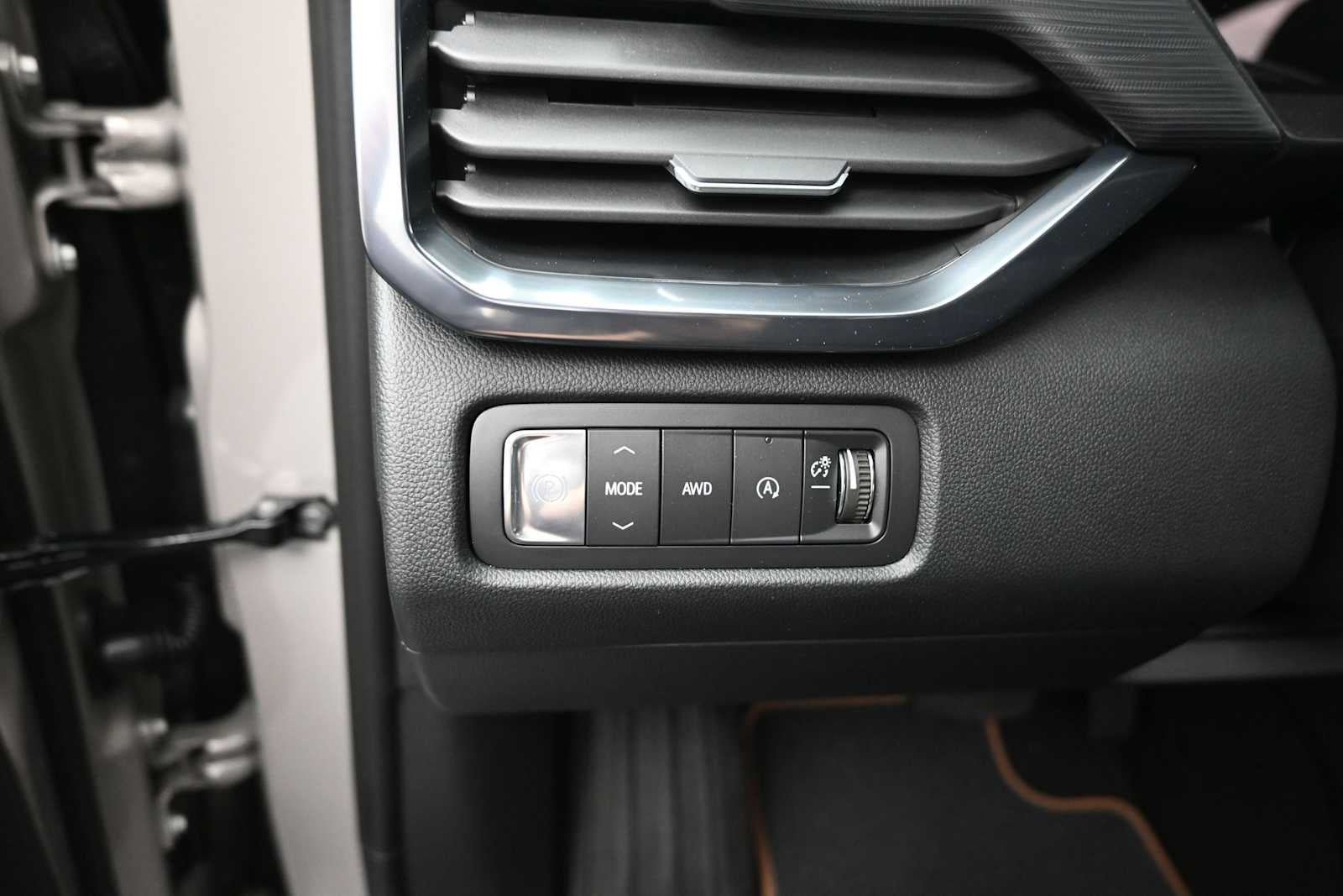 New 2026 GMC Acadia AT4 w/ Luxury Package AWD/4WD image 30