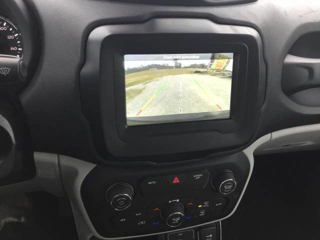 Used 2020 Jeep Renegade Limited w/ Safety and Security Group image 24