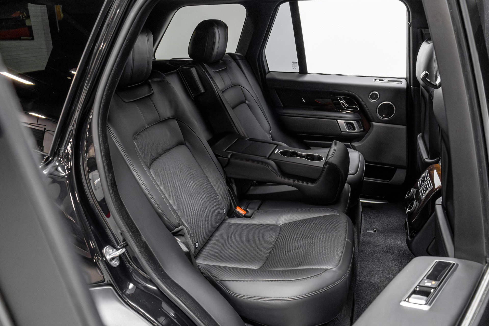 Used 2021 Land Rover Range Rover Westminster Edition image 24