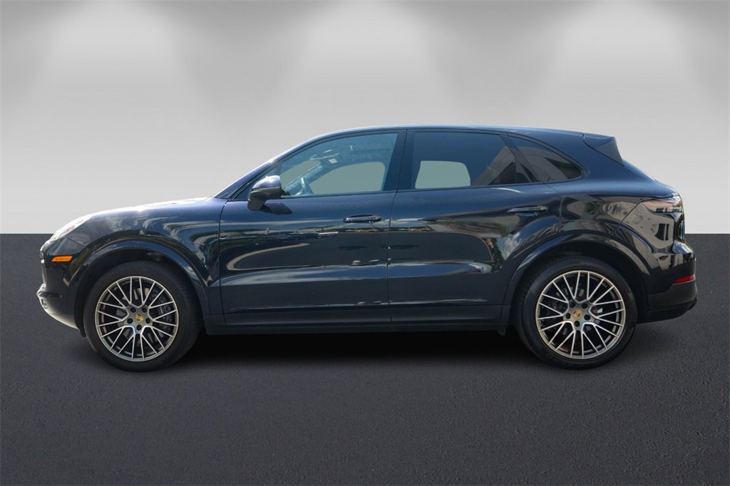 Used 2022 Porsche Cayenne Platinum Edition image 6