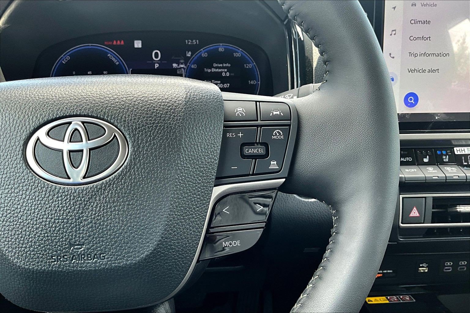 Used 2026 Toyota Camry XLE w/ Premium Plus Package FWD image 21