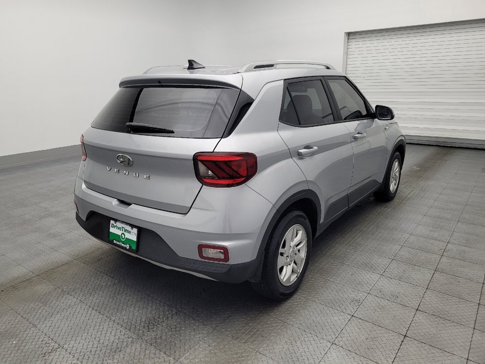 Used 2020 Hyundai Venue SEL image 9