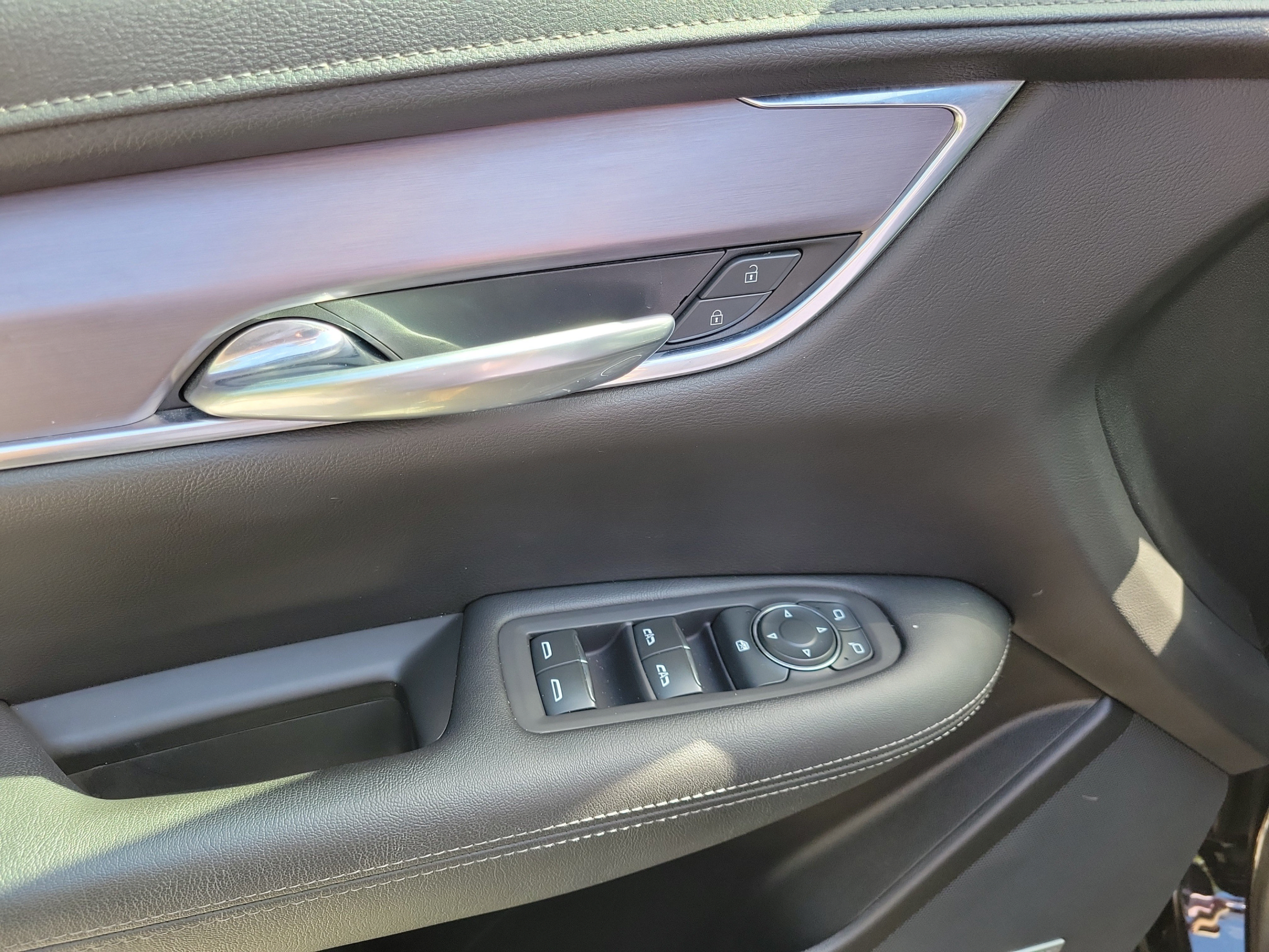 Used 2020 Cadillac XT5 Luxury FWD image 12