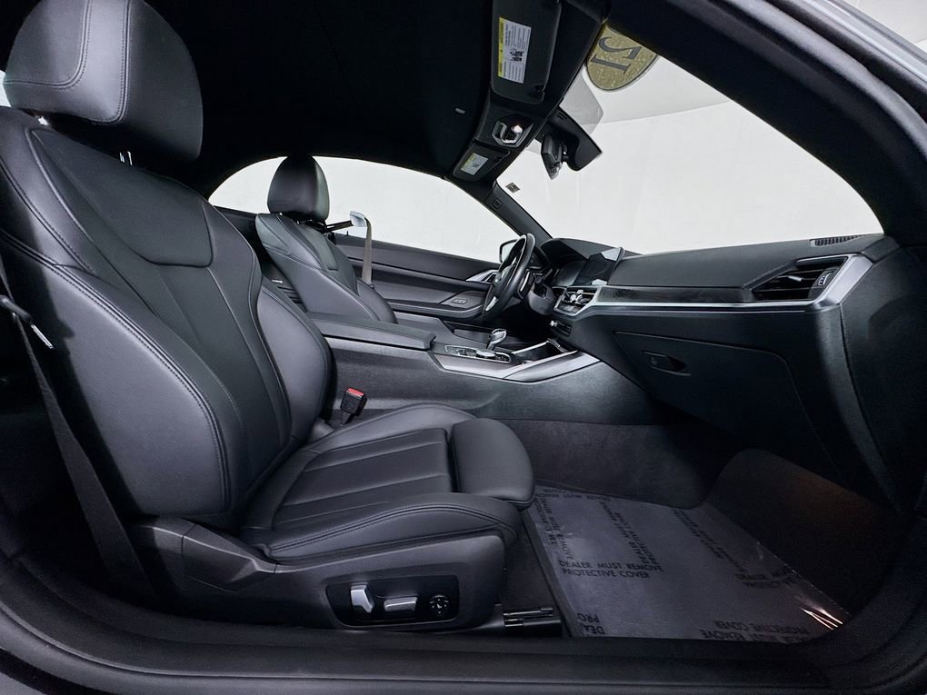 Used 2021 BMW 430i Convertible w/ Premium Package image 29