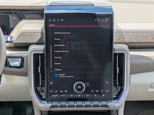 Used 2025 GMC Yukon Denali w/ Denali Reserve Package AWD/4WD image 18