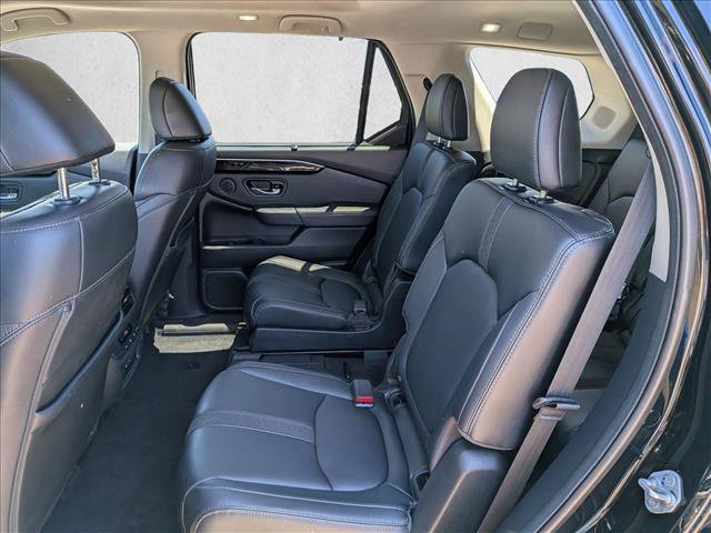 Used 2024 Honda Pilot Touring image 18
