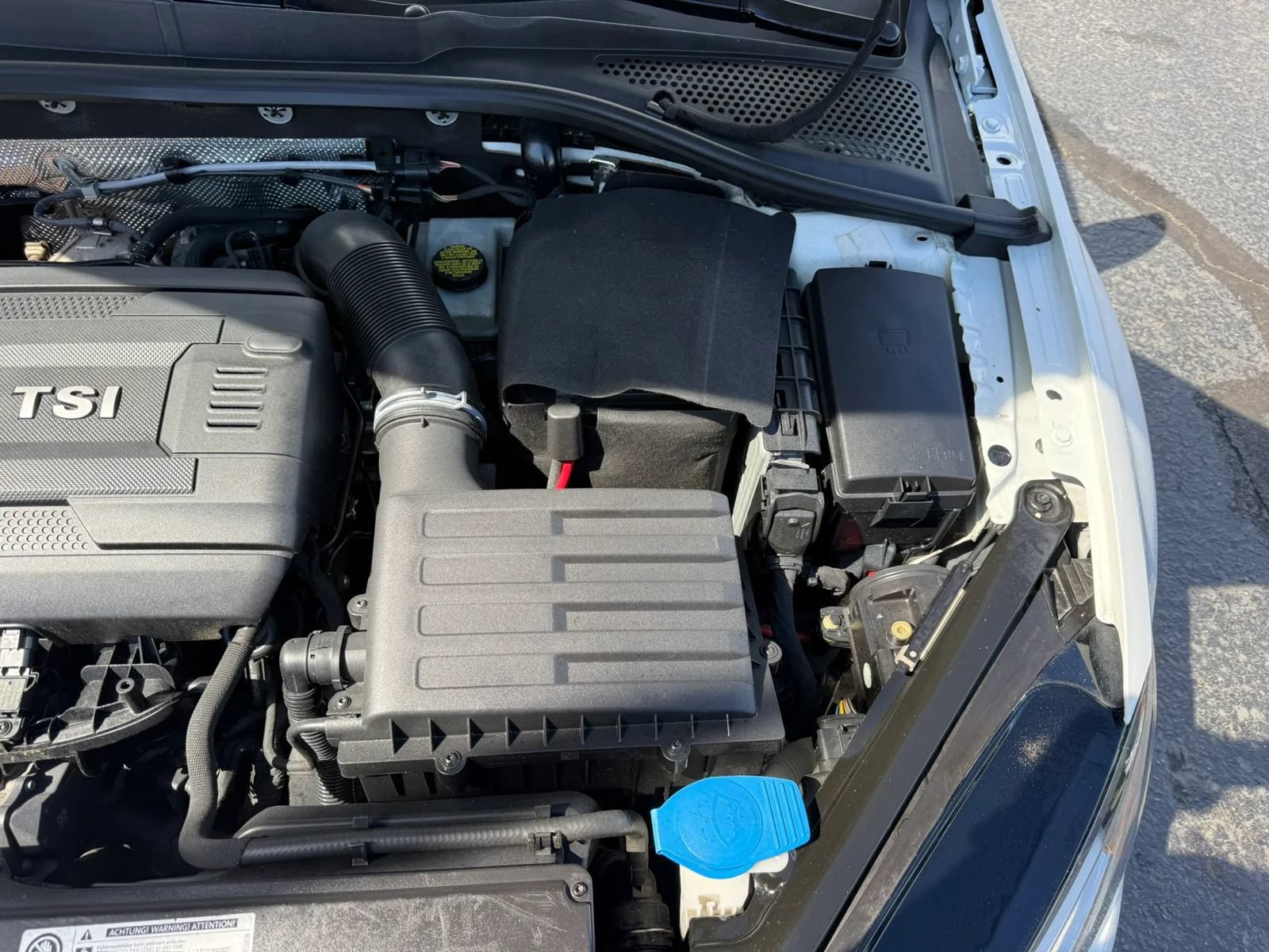 Used 2016 Volkswagen Golf S FWD image 57