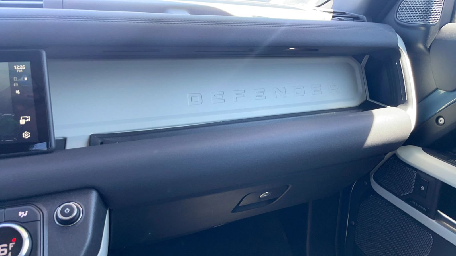 Used 2021 Land Rover Defender 110 SE AWD/4WD image 17