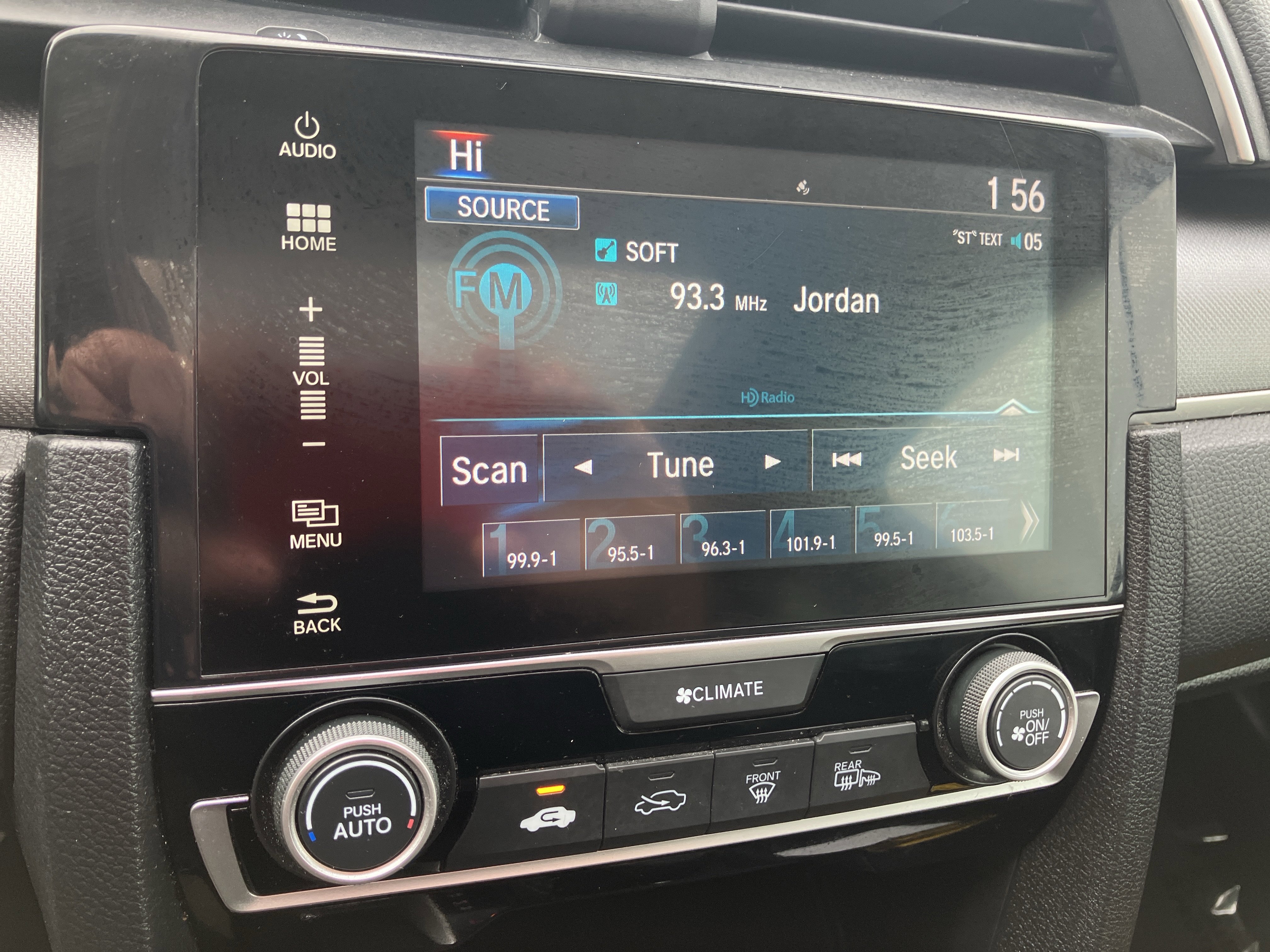 Used 2018 Honda Civic EX image 2