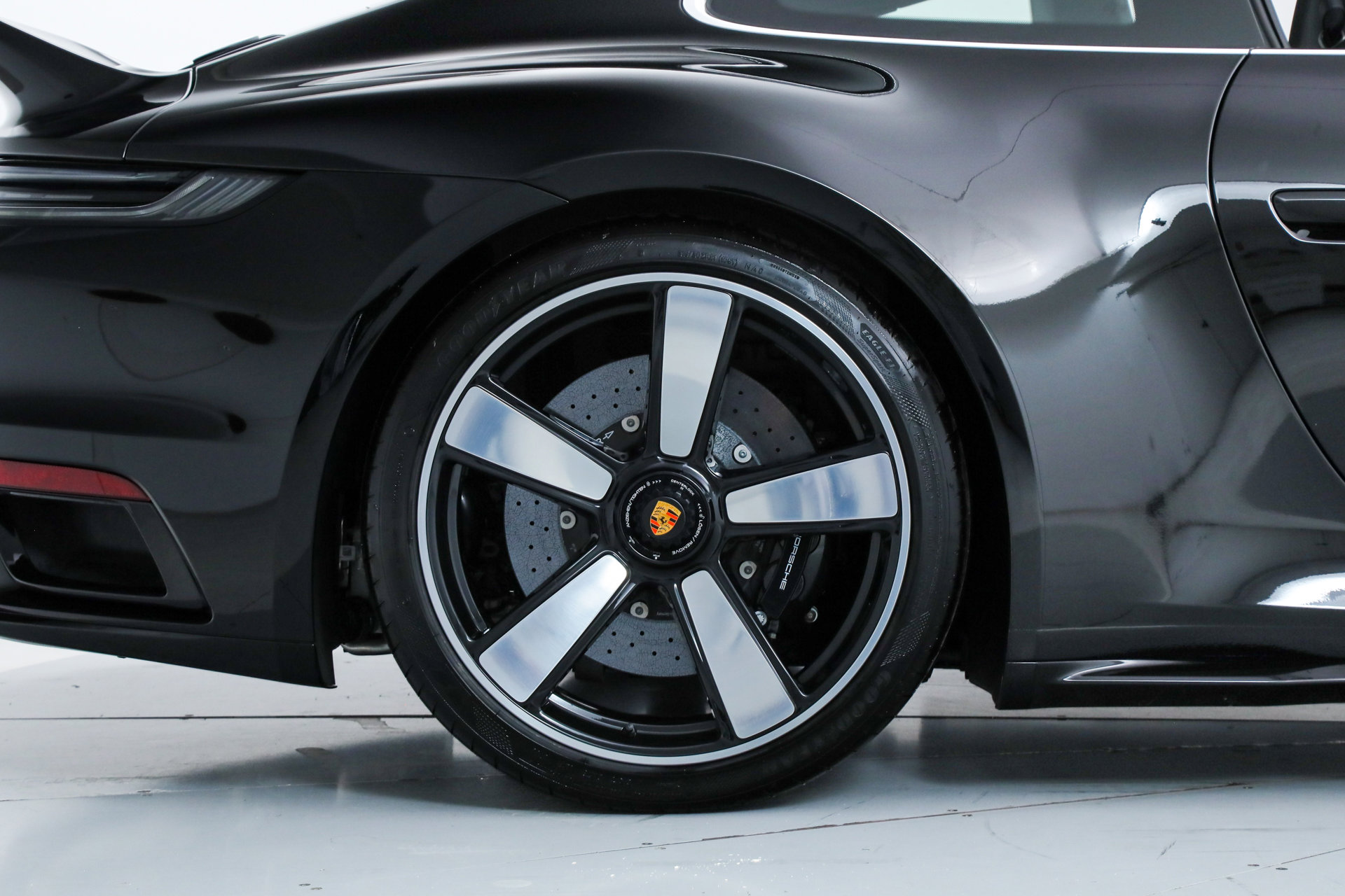 Used 2023 Porsche 911 Sport Classic image 37