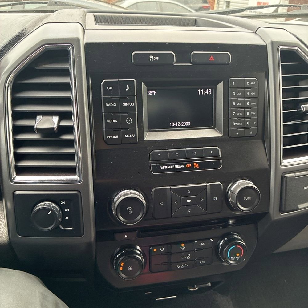 Used 2016 Ford F150 XLT image 8