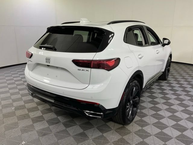 Used 2025 Buick Envision Sport Touring AWD/4WD image 8