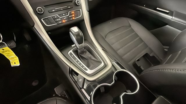 Used 2016 Ford Fusion SE w/ Equipment Group 202A AWD/4WD image 20