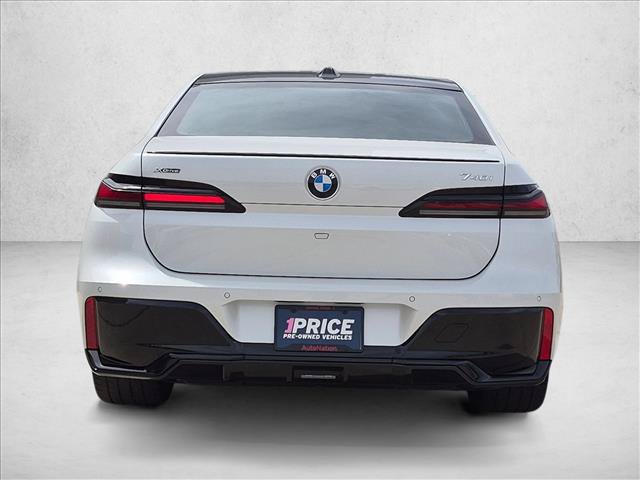 Used 2026 BMW 740i xDrive AWD/4WD image 7