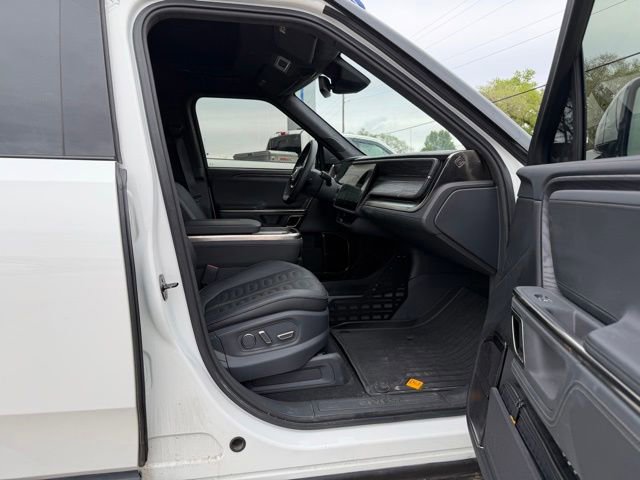 Used 2022 Rivian R1T Launch Edition AWD/4WD image 16