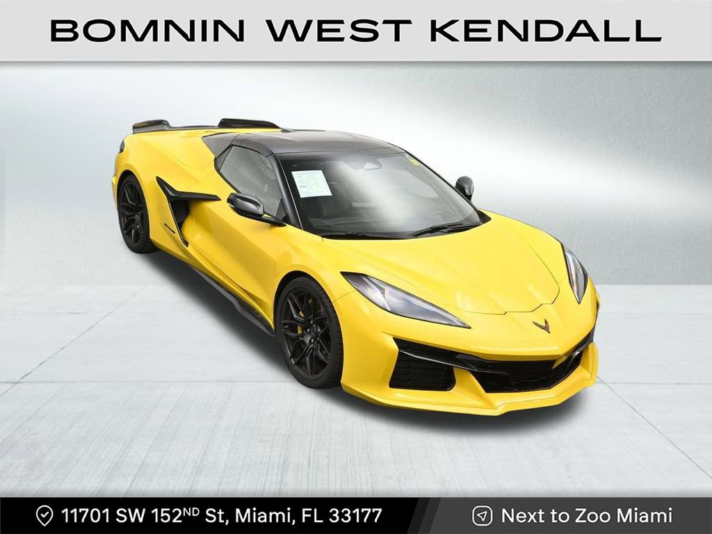 Used 2025 Chevrolet Corvette Z06 w/ Stealth Interior Trim Package image 18