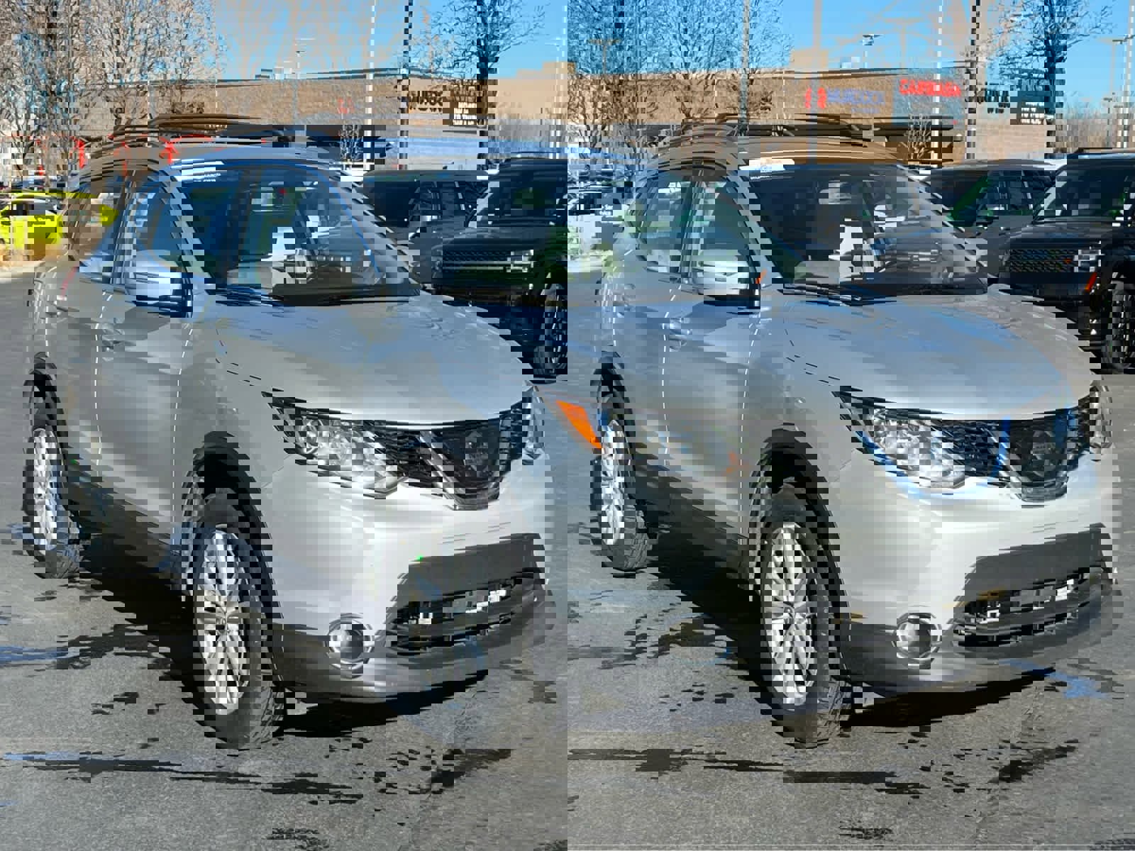 Used 2018 Nissan Rogue Sport SV w/ SV All-Weather Package image 4