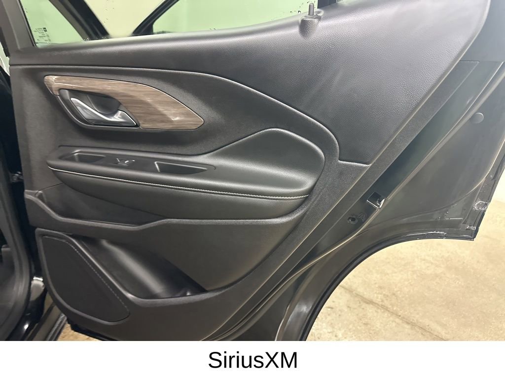 Used 2024 GMC Terrain Denali w/ Denali Premium Package image 23