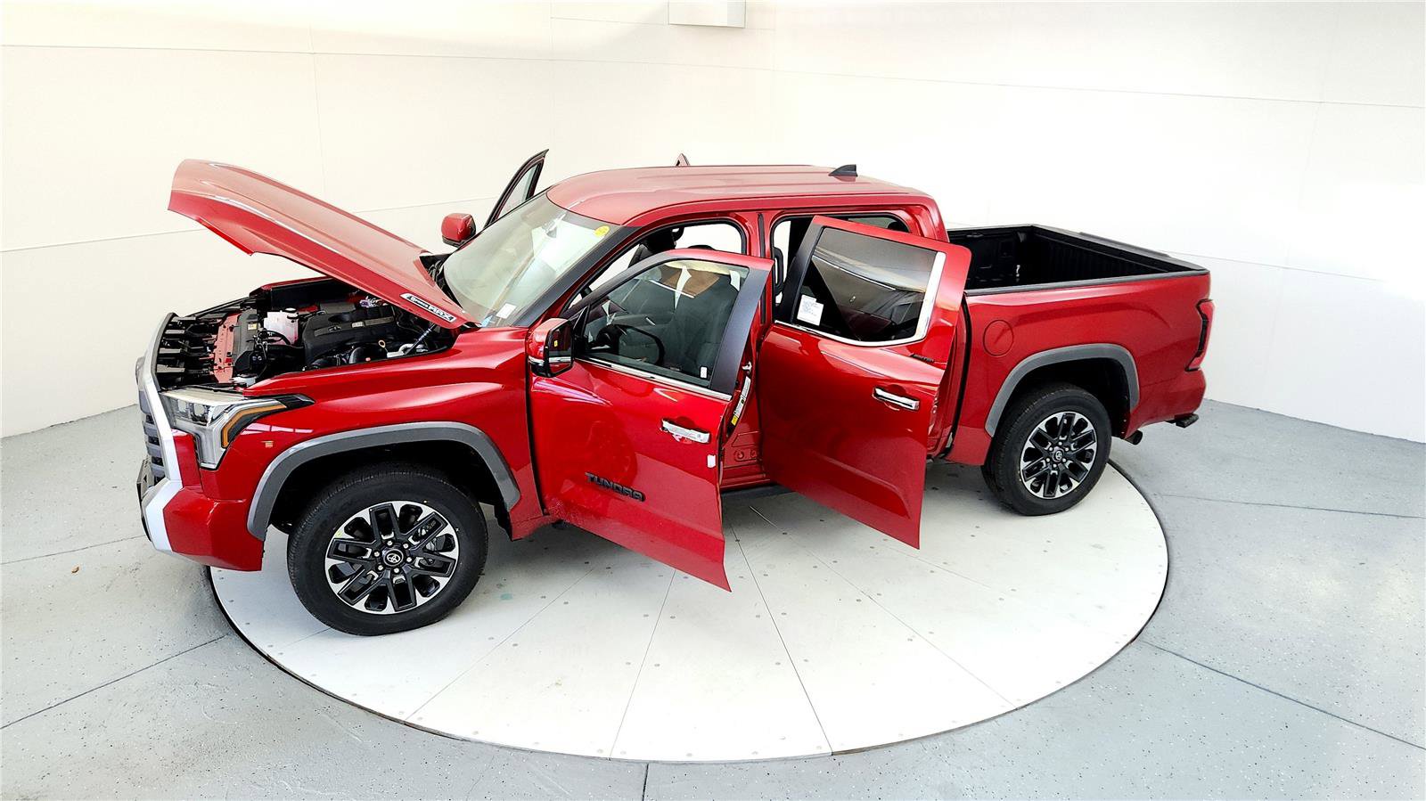 Used 2025 Toyota Tundra Limited image 18