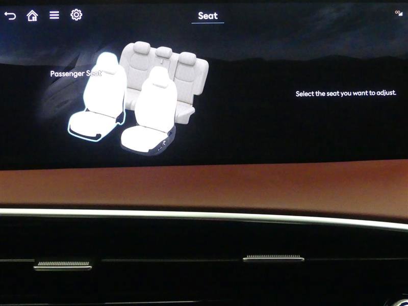 Used 2026 Genesis GV70 3.5T Sport Advanced image 18