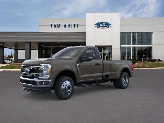 New 2026 Ford F450 XLT w/ FX4 Off-Road Package AWD/4WD image 2