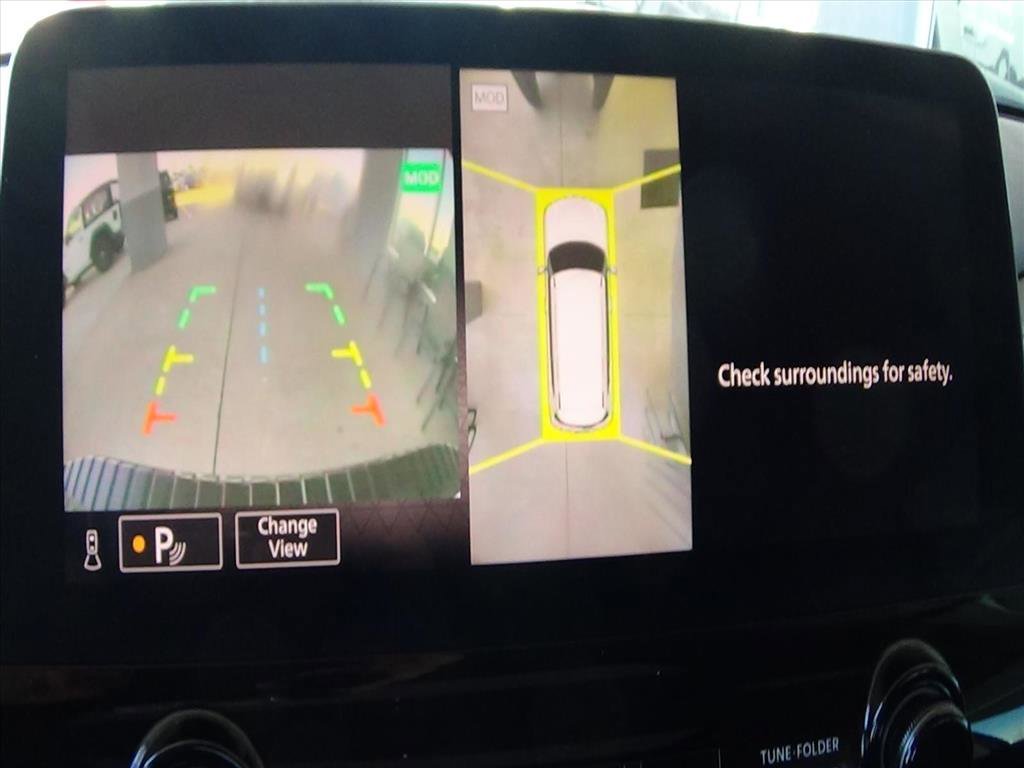 Used 2022 Nissan Armada SL w/ Captain's Chairs Package image 36