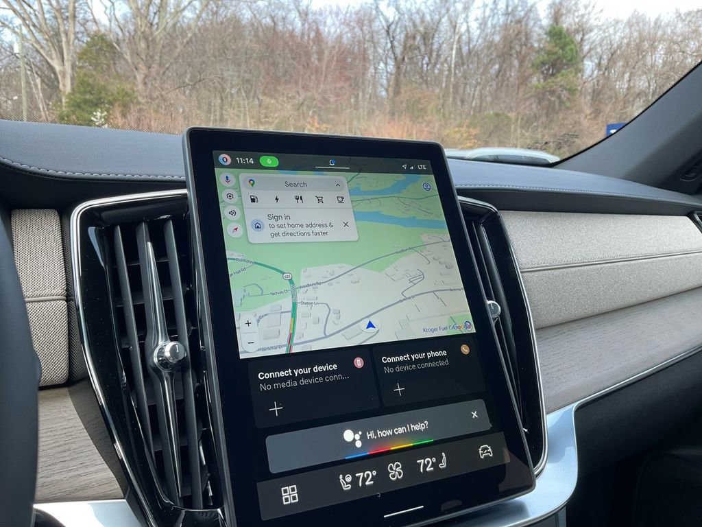 New 2026 Volvo XC90 T8 Core image 25