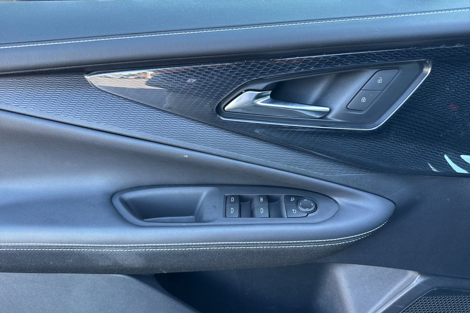 Used 2026 Chevrolet Blazer EV LT image 12