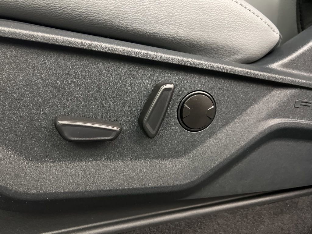 New 2025 Ford F150 Lightning Flash image 25