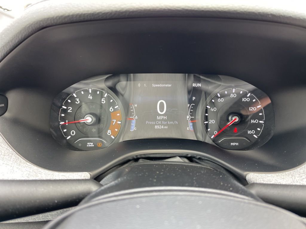 Used 2024 Jeep Compass Sport image 9