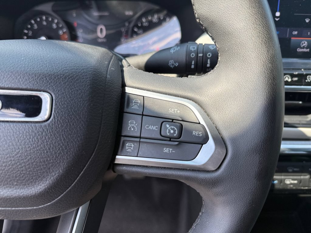 Used 2024 Jeep Compass Limited AWD/4WD image 31