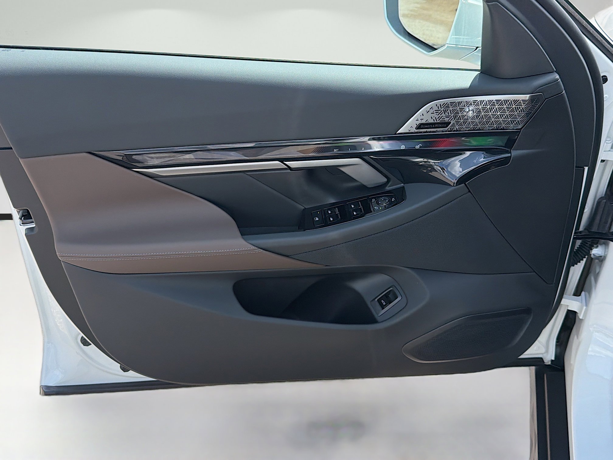 New 2026 BMW i5 eDrive40 image 22