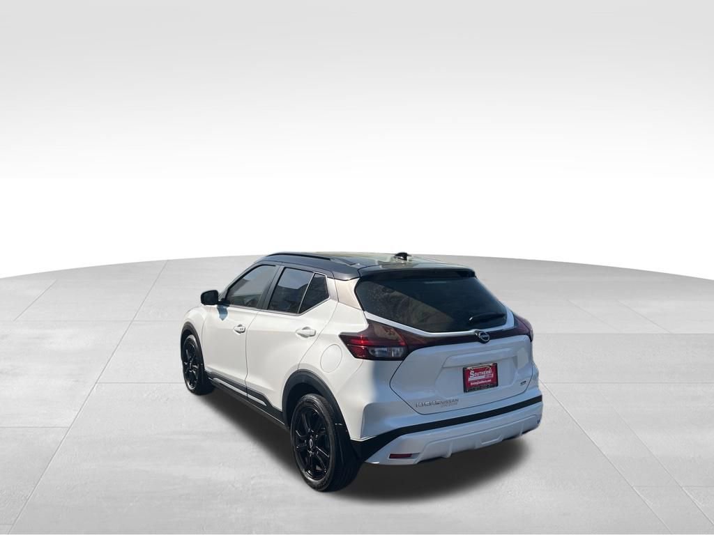Used 2023 Nissan Kicks SR w/ SR Premium Package image 29