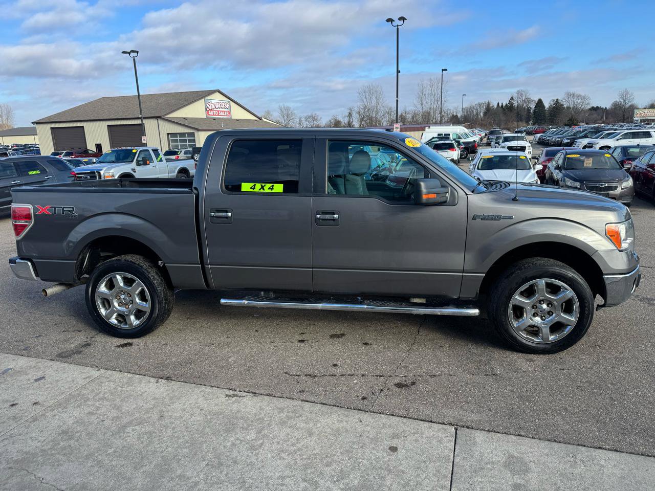 Used 2013 Ford F150 XLT w/ Luxury Equipment Group image 4